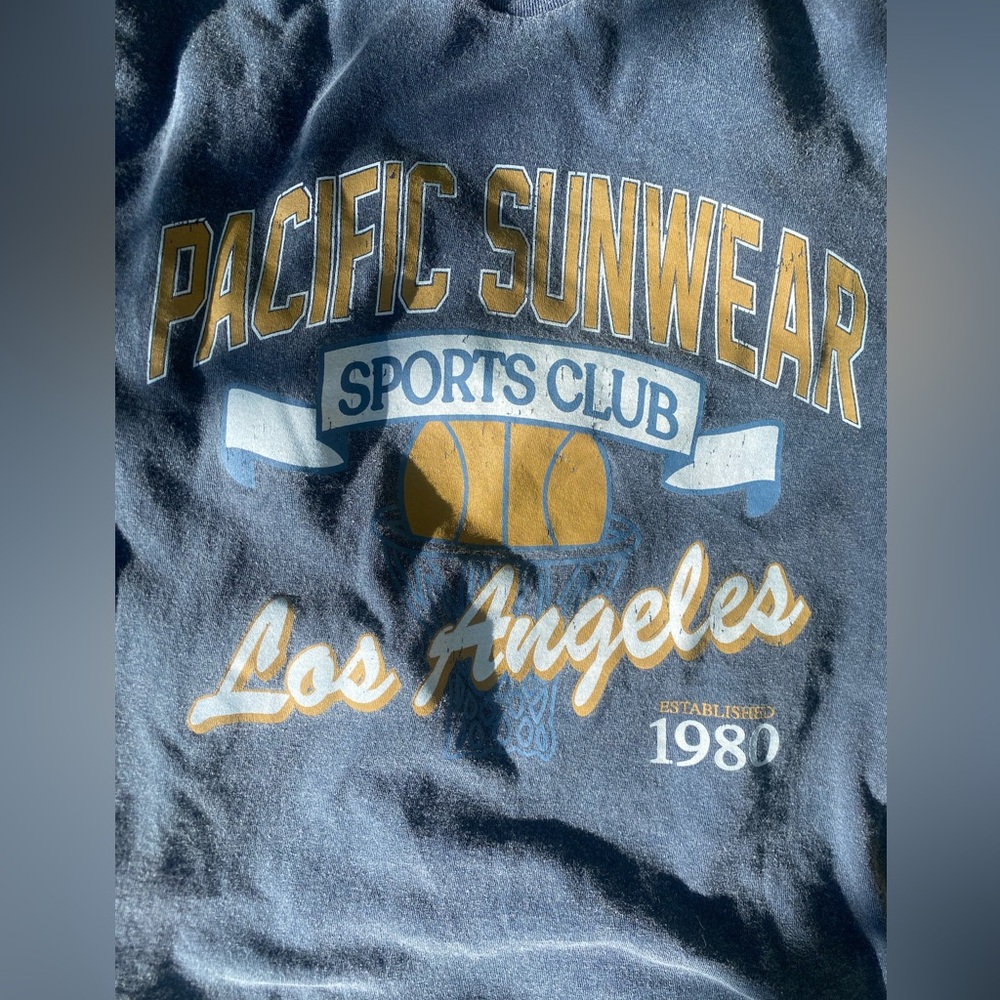 PacSun Graphic Sports Club Oversized T-Shirt Size Small EUC